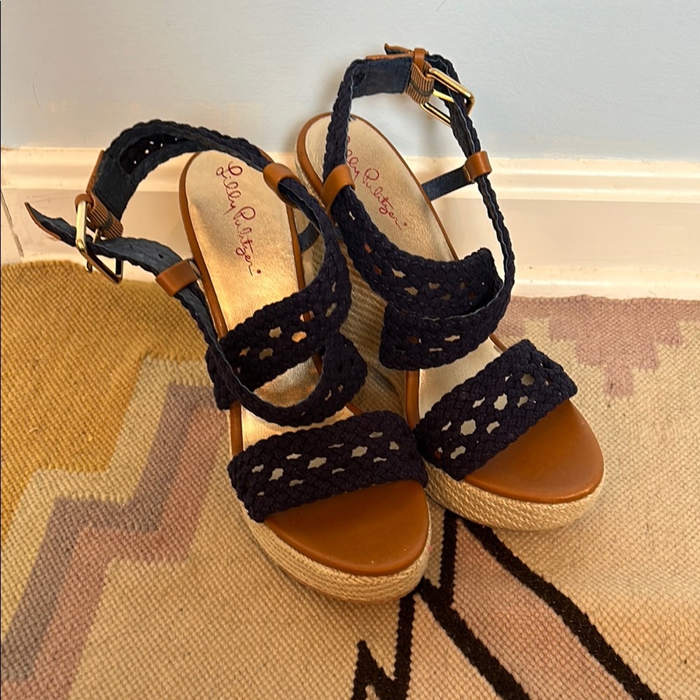 Lily Pulitzer Kelsey Navy Leather Wedge. Wore once.